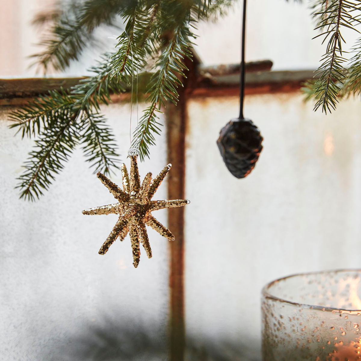 Gold Spike Bauble